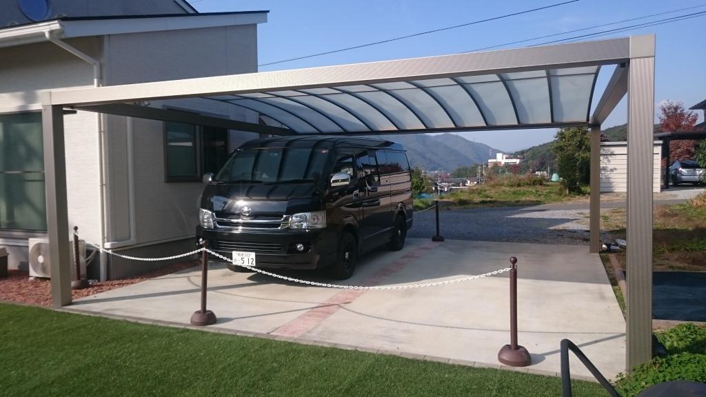 カーポート　土間　駐車場